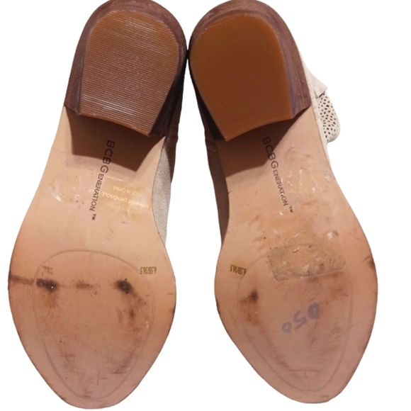 BCBG Suede Western Style Boots Cream/Taupe Cutout Cowboy Boots size 6.5 - Picture 9 of 11